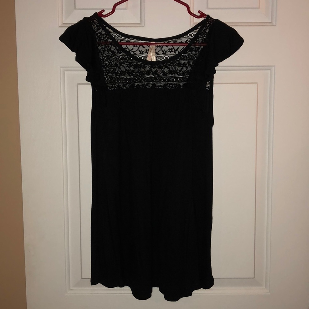 Black Lacey forever 21 top NWOT